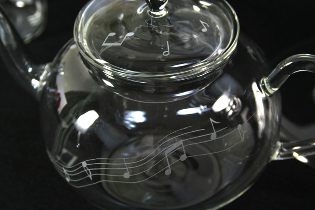 ガラスティーポット　ヴァイオリン ギフト