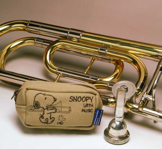 クッション入りマウスピースケース トロンボーンとスヌーピー Snoopy With Music 音楽雑貨 アクセサリー専門店 プレリュード