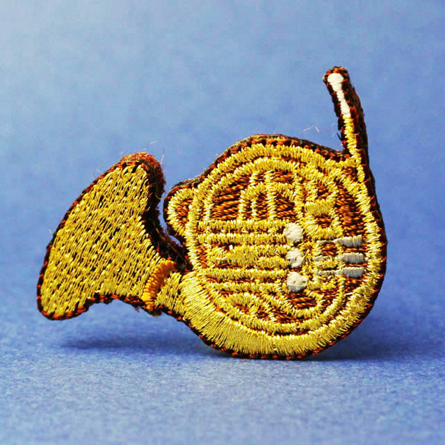 ワッペン 刺繍タイタックピン ホルン 音楽グッズ 音楽雑貨