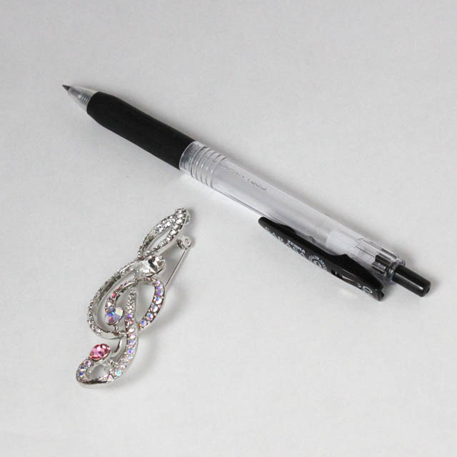 玻璃ブローチ ト音記号 音楽雑貨 音楽アクセサリー