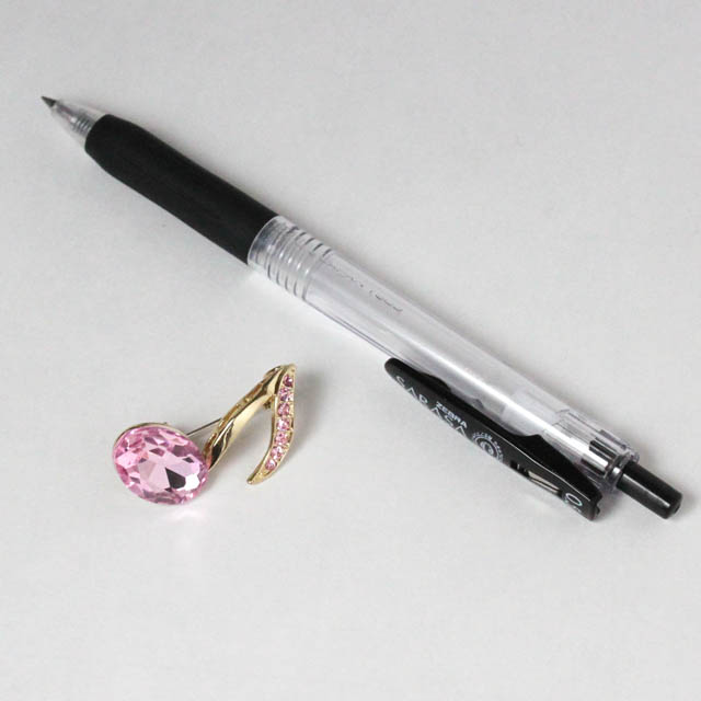 玻璃ブローチ ８分音符 音楽雑貨 音楽アクセサリー