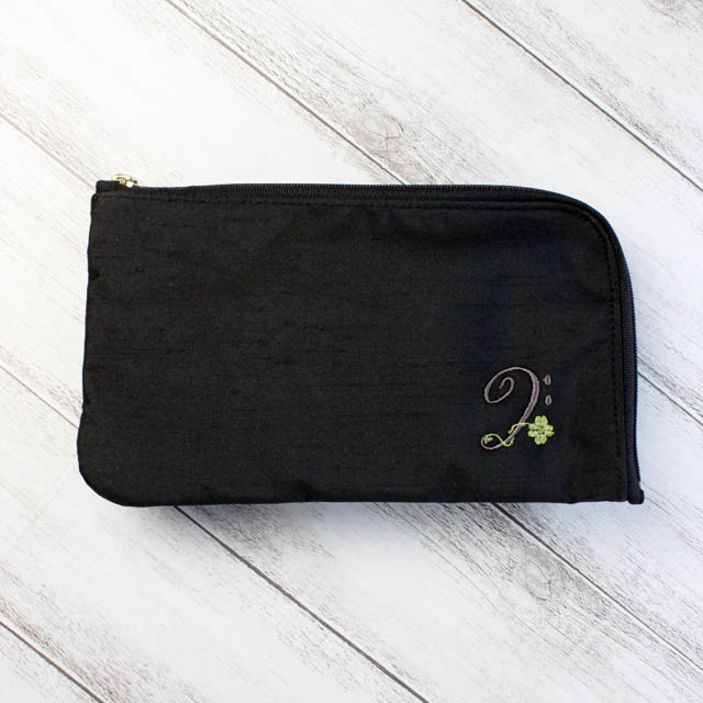 ヘ音記号 マルチポーチ スケッチ刺繍 音楽雑貨