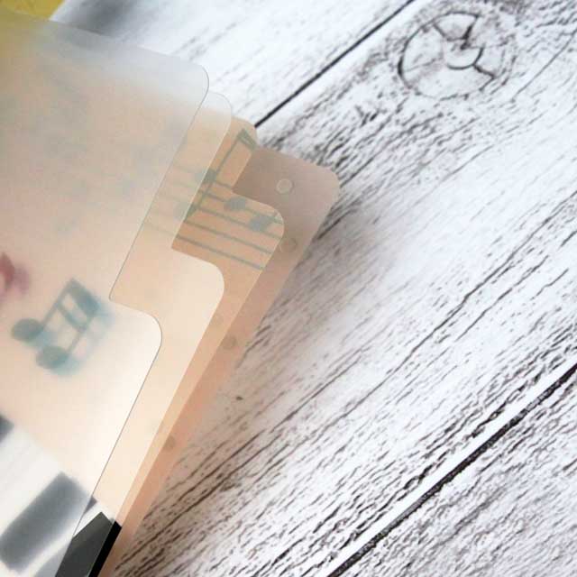 A5版 3ポケット クリアファイル 《Mie ＆ ピアノ鍵盤》 226341 音楽