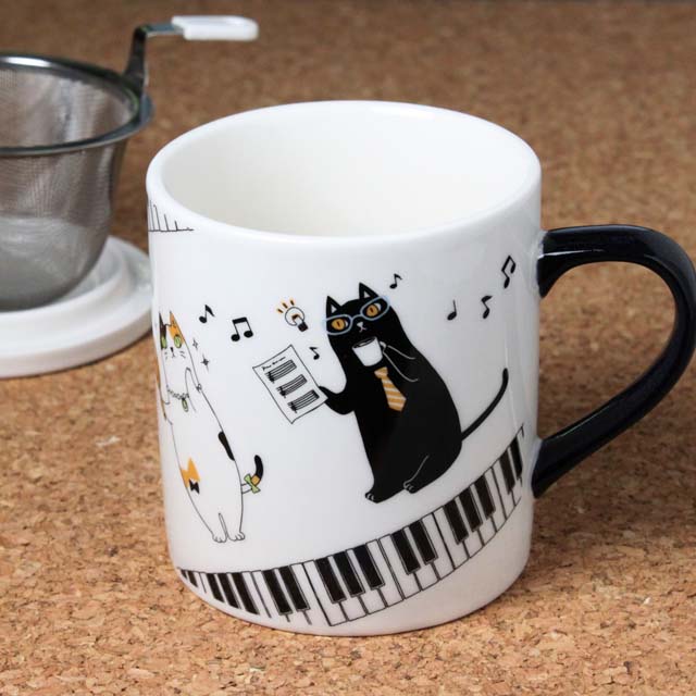 猫カルテットとピアノ鍵盤 蓋つきマグカップ 音楽雑貨 音楽グッズ 音楽ギフト