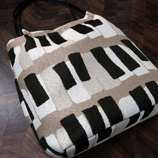 尾州織 ピアノ 鍵盤 トート グレージュ 音楽ギフト 音楽グッズ 音楽雑貨