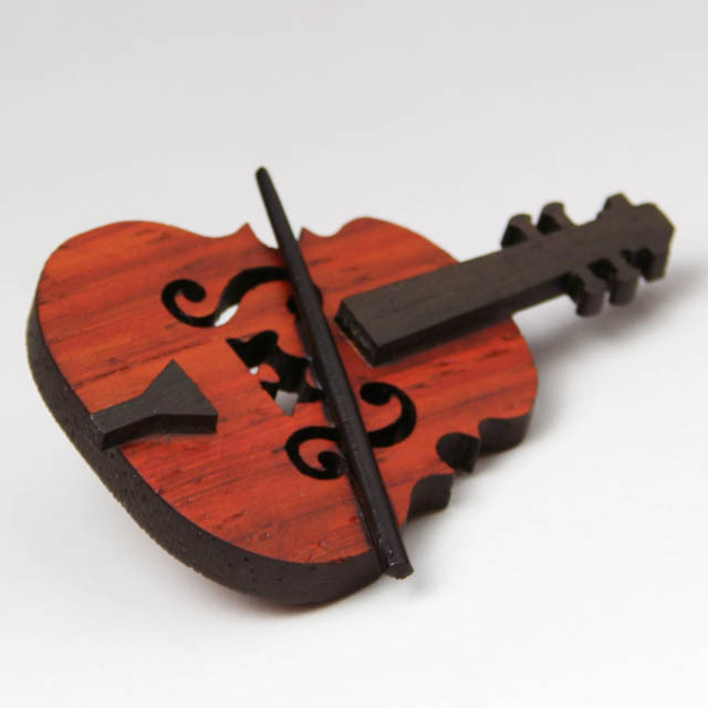 木彫ブローチ 弦楽器 violin viola cello 音楽雑貨 音楽グッズ 音楽小物